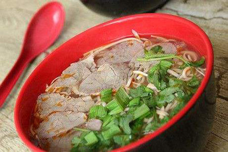 刘宗礼特色牛肉汤品牌，火爆餐饮加盟市场